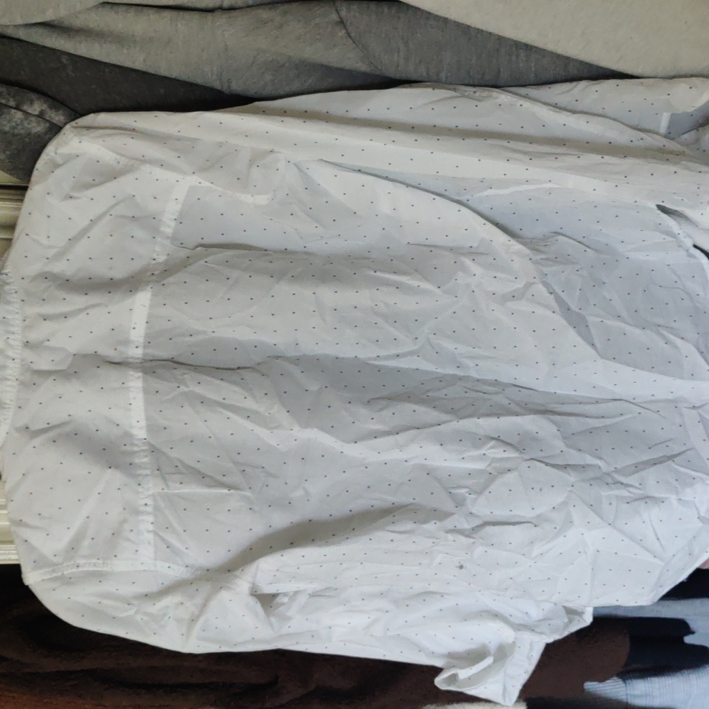 White dots button down - Picture 4 of 4